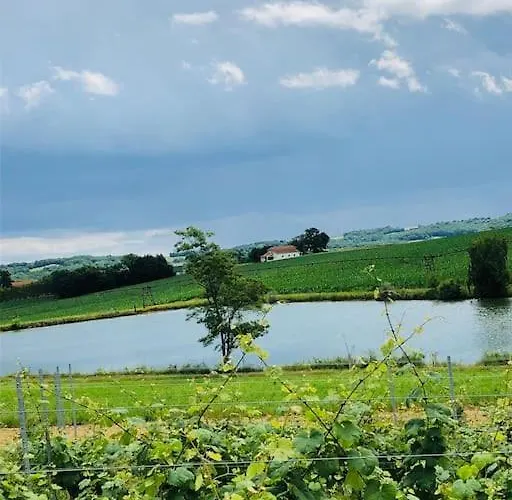 Des Contes بيت للعطل