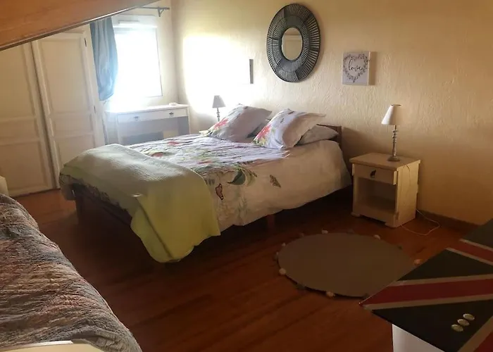 Des Contes بيت للعطل Madiran